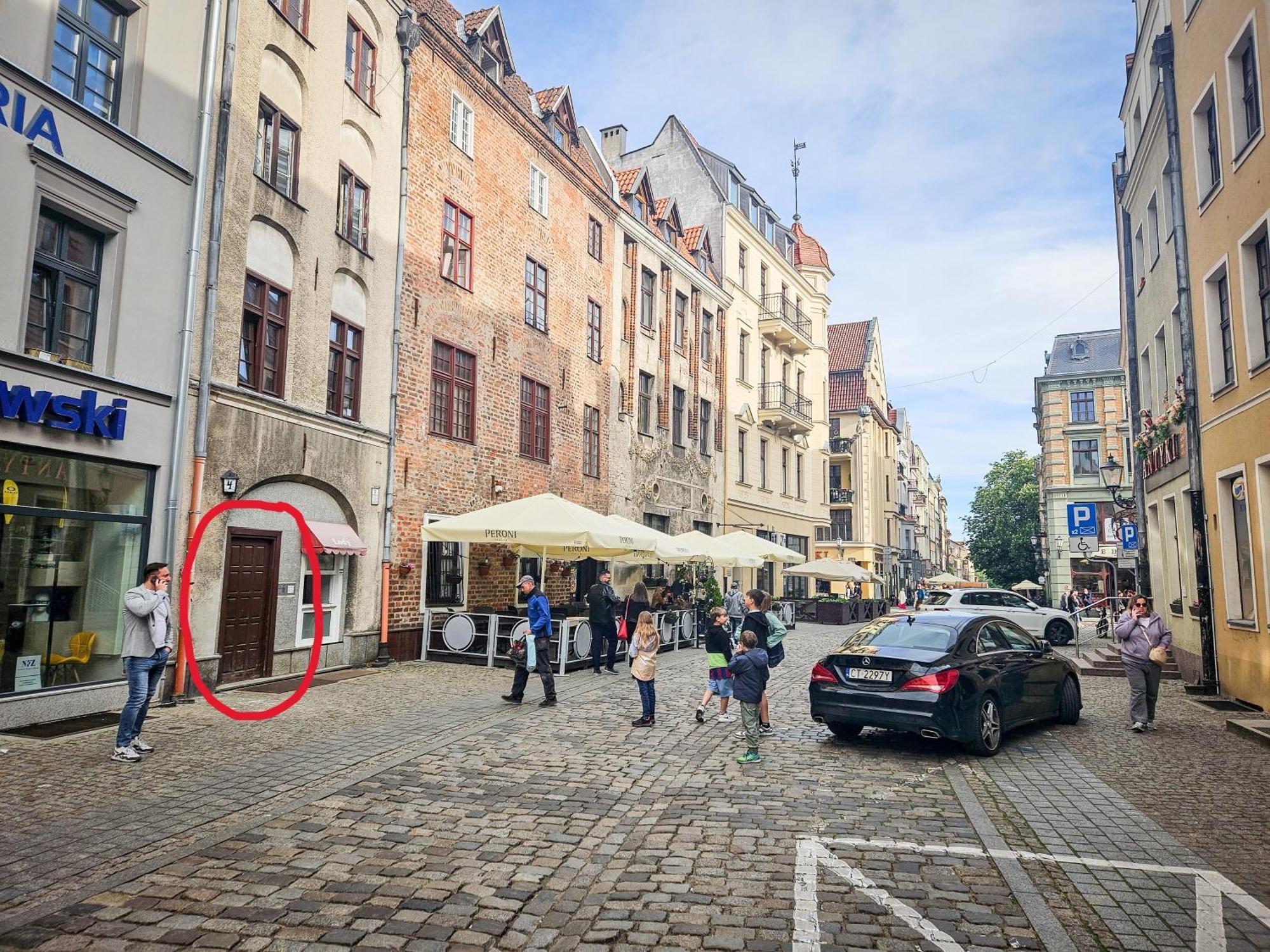 Butik Apartamenty Old Town Torun - Parking Extérieur photo